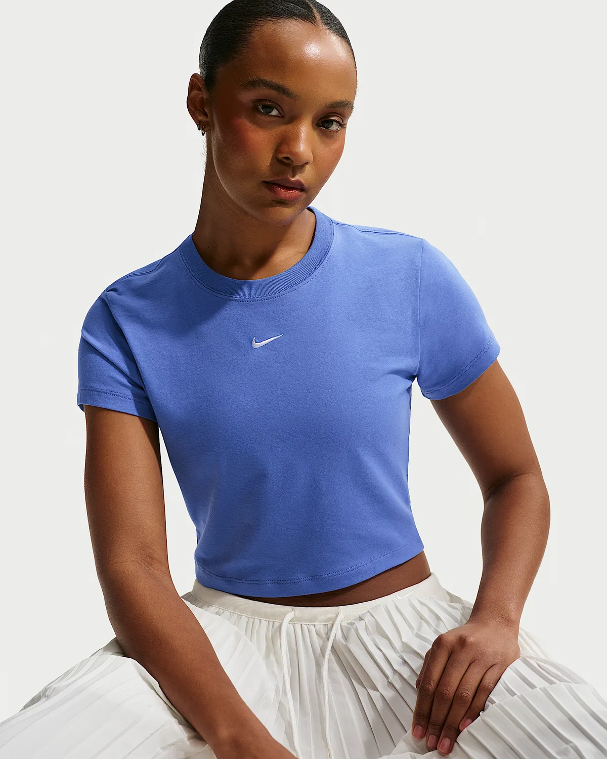 Женская укороченная футболка Nike Sportswear Chill Knit, Light Medium Blue/White — фото 3