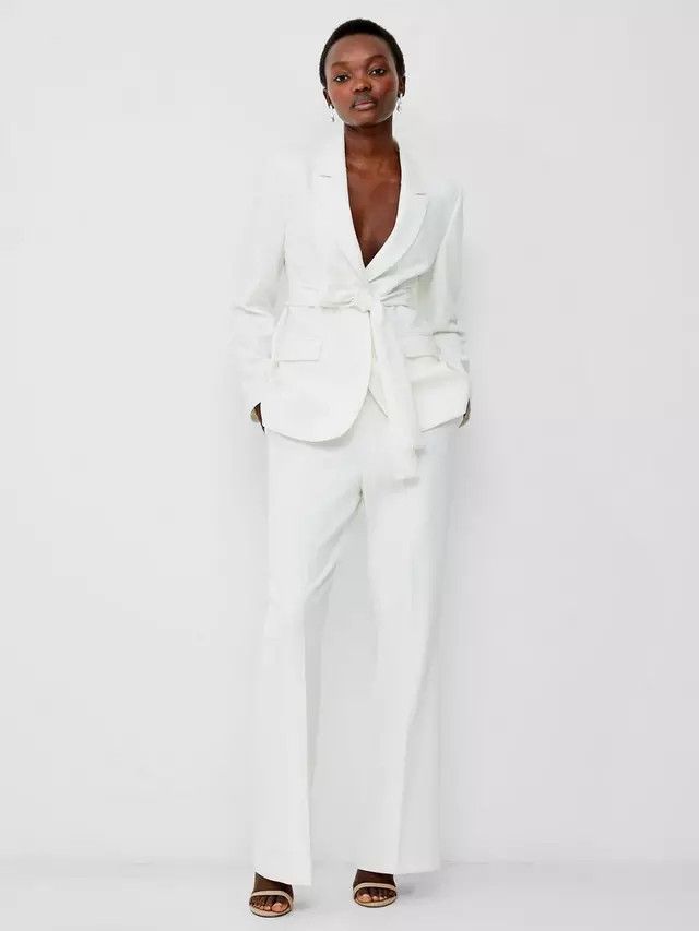 

Блейзер French Connection Whisper Belted, цвет summer white