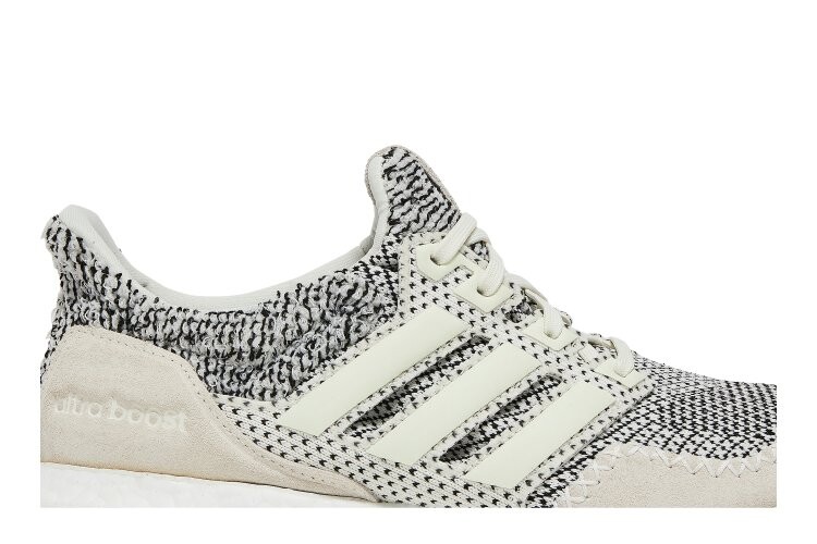 Кроссовки Adidas UltraBoost 1.0 rLEA Lab, белый — фото 2