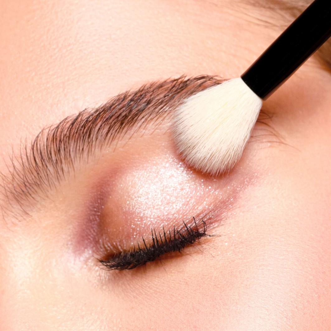 Кисть для теней empowered & desired blending brush Artdeco, количество 1 шт. — фото 3
