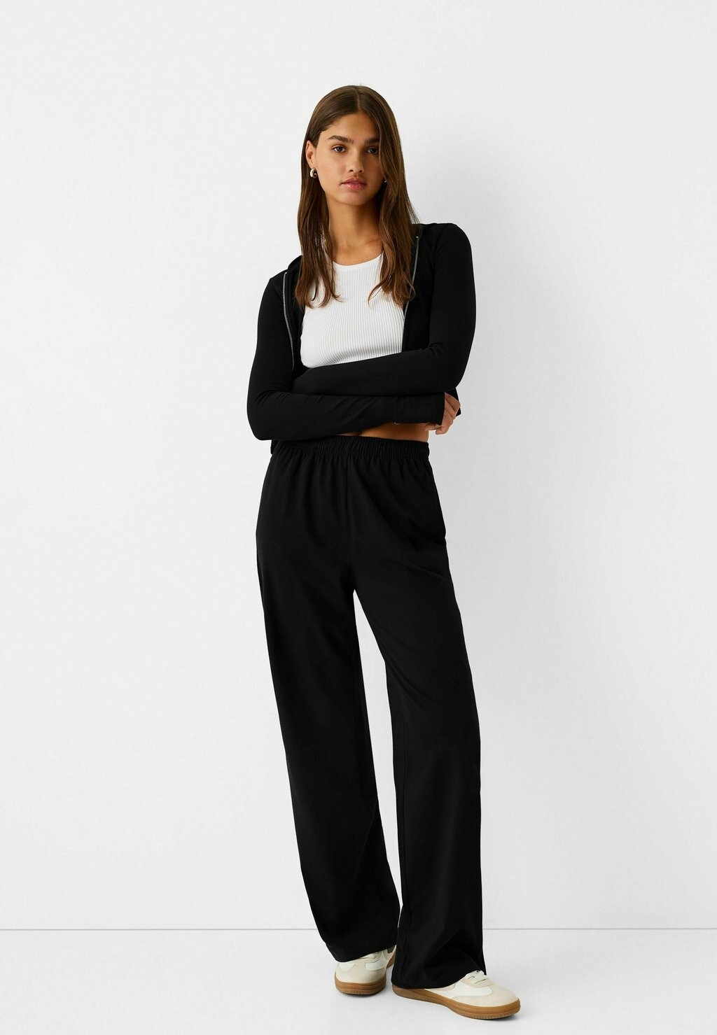 

Спортивные штаны WITH ELASTICATED WAISTBAND Bershka, черный