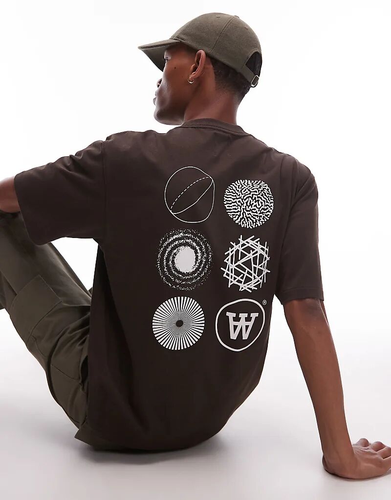 

Футболка Double A By Wood Wood Liam с принтом на спине шоколадно-коричневого цвета