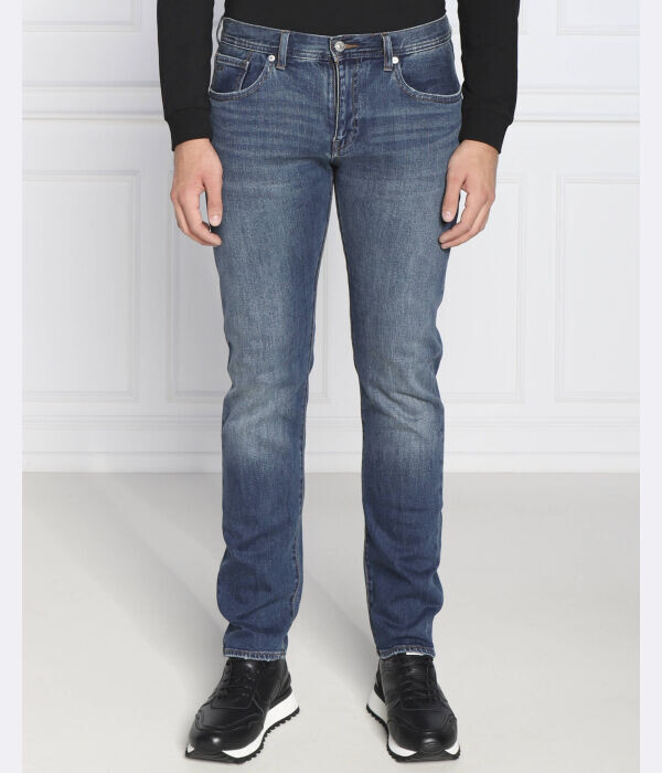

Джинсы Armani Exchange Slim Fit J13, синий
