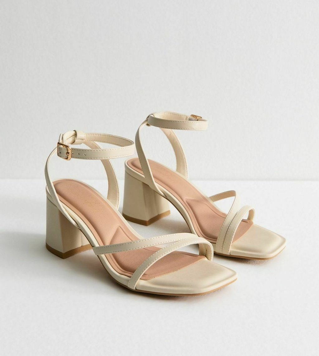 Босоножки на высоком каблуке WIDE FIT BLOCK HEEL New Look Wide Fit, кремовый — фото 2