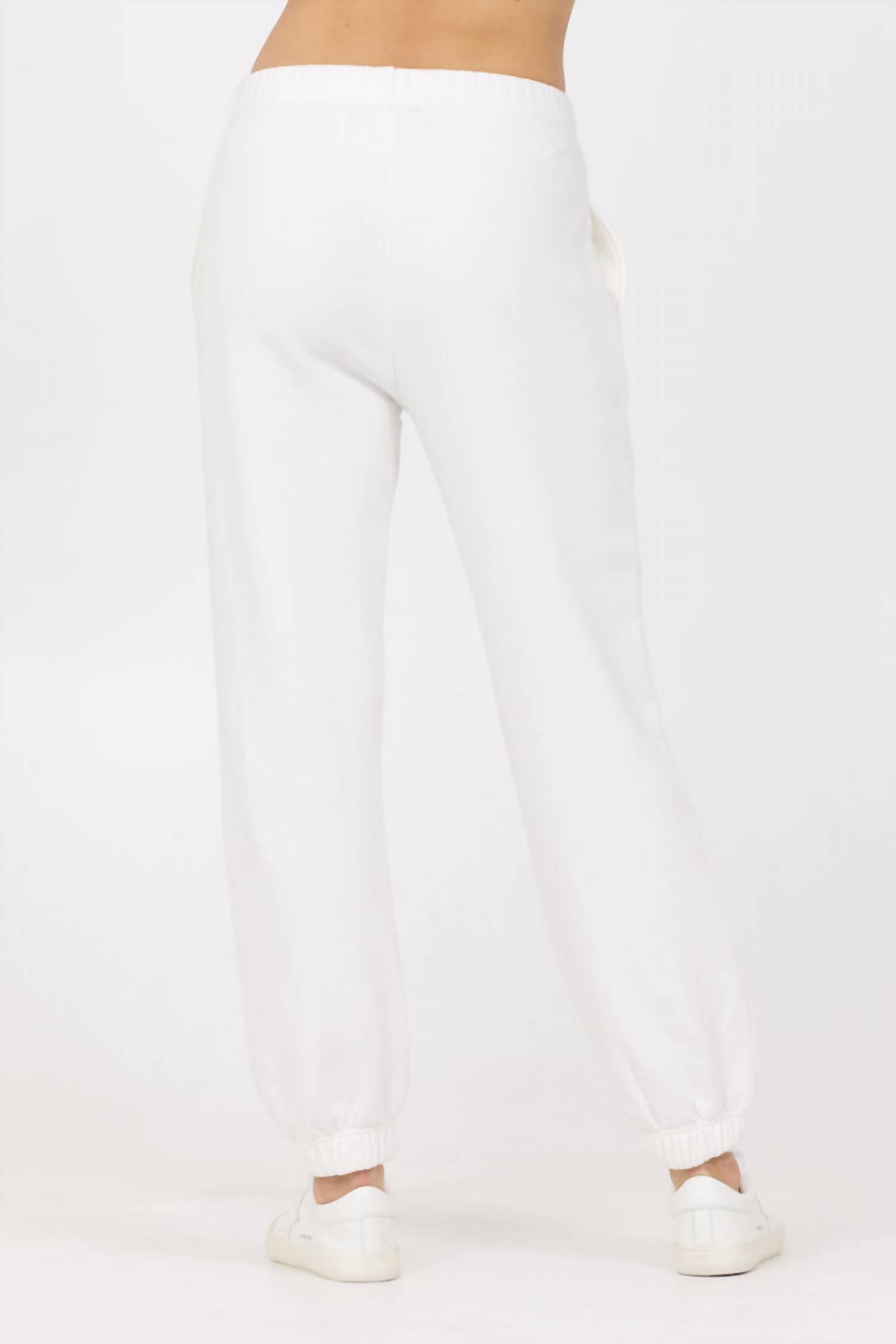 

Вышитые сердечки французские терри джоггеры в белом с разноцветными красными и розовыми Vintage Havana