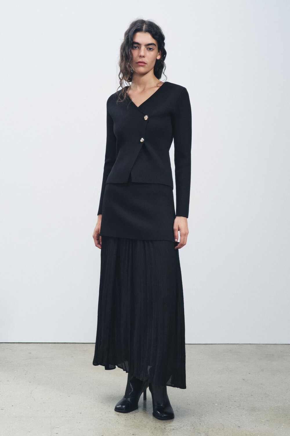 

Ассиметричный вязанный кардиган ZARA, черный