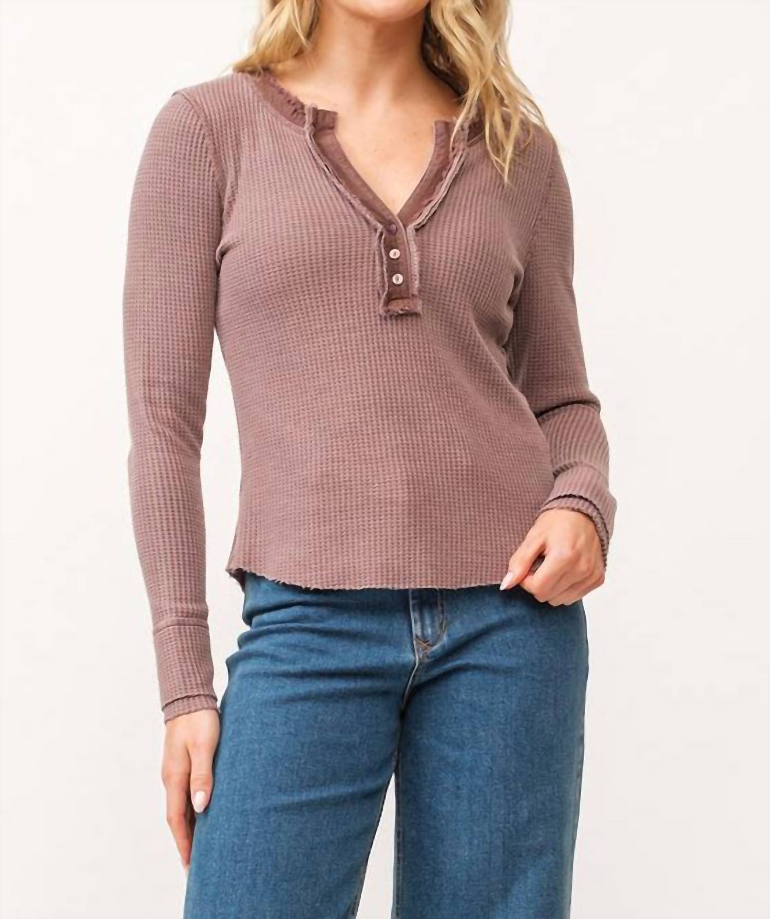 

Топ Luna Thermal в цвете Marron DEAR JOHN DENIM, Marron