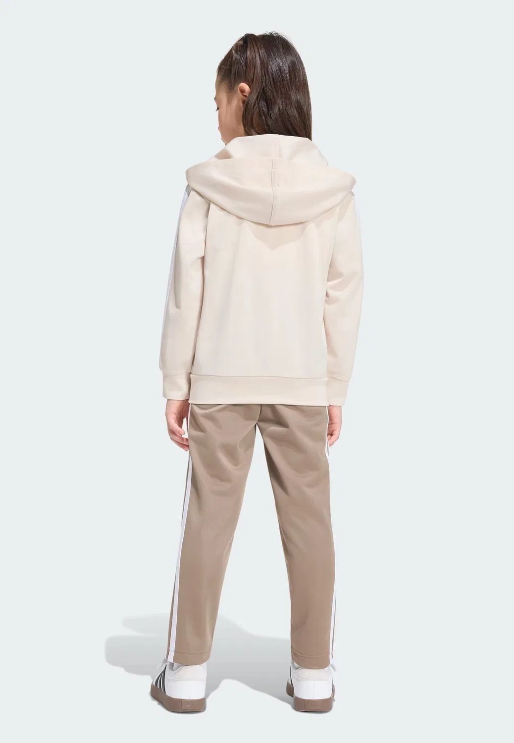 Спортивный костюм Adidas Sportswear Essentials в светло-бежевом и темно-бежевом цветах — фото 3