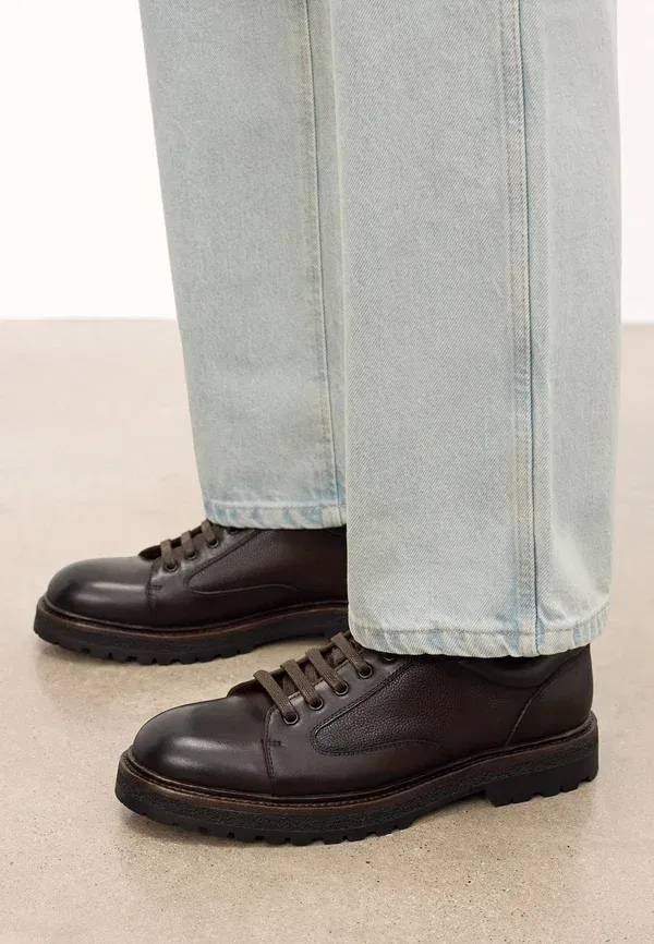 Кроссовки Olegos smart lace ups Kazar, коричневый