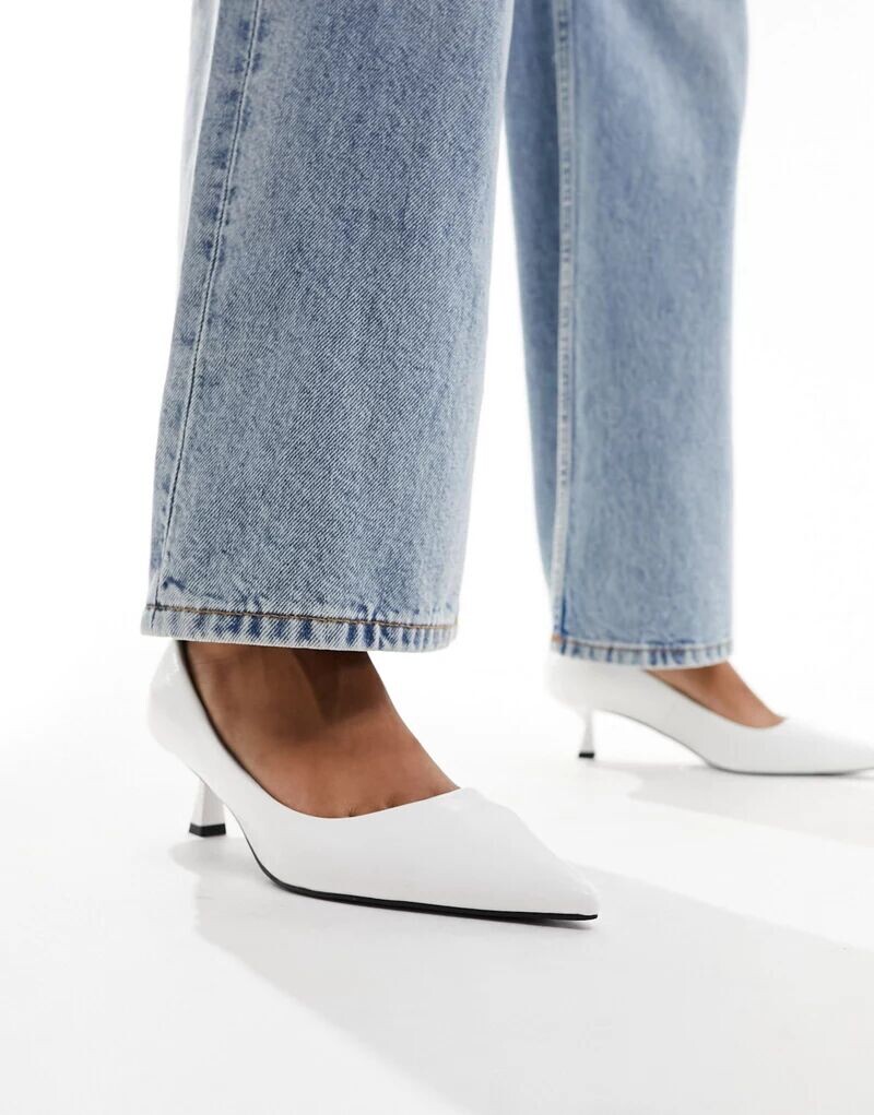 

Белые уличные туфли на шпильке ASOS