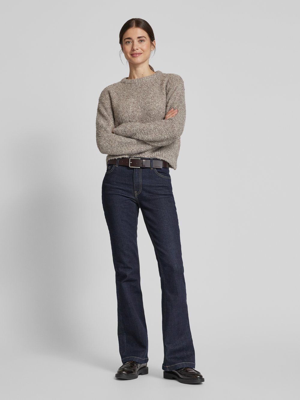 

Джинсы Bootcut с 5 карманами, модель «JOLENE» Mango