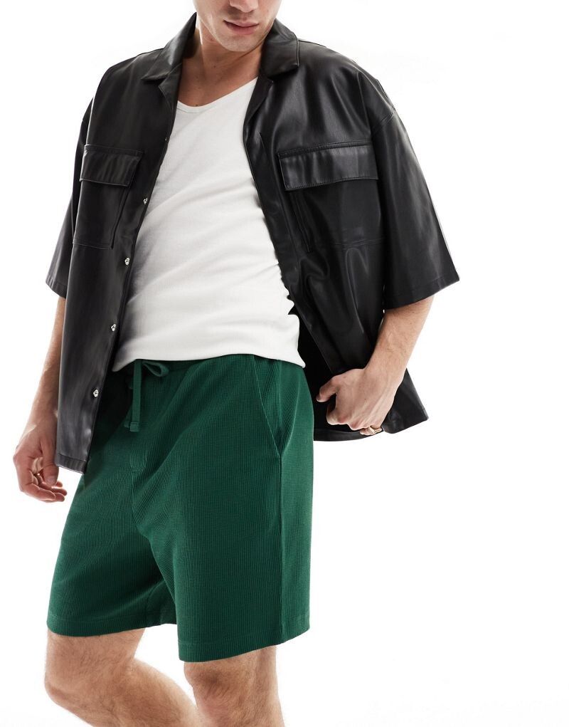 

Темно-зеленые узкие вафельные шорты ASOS DESIGN