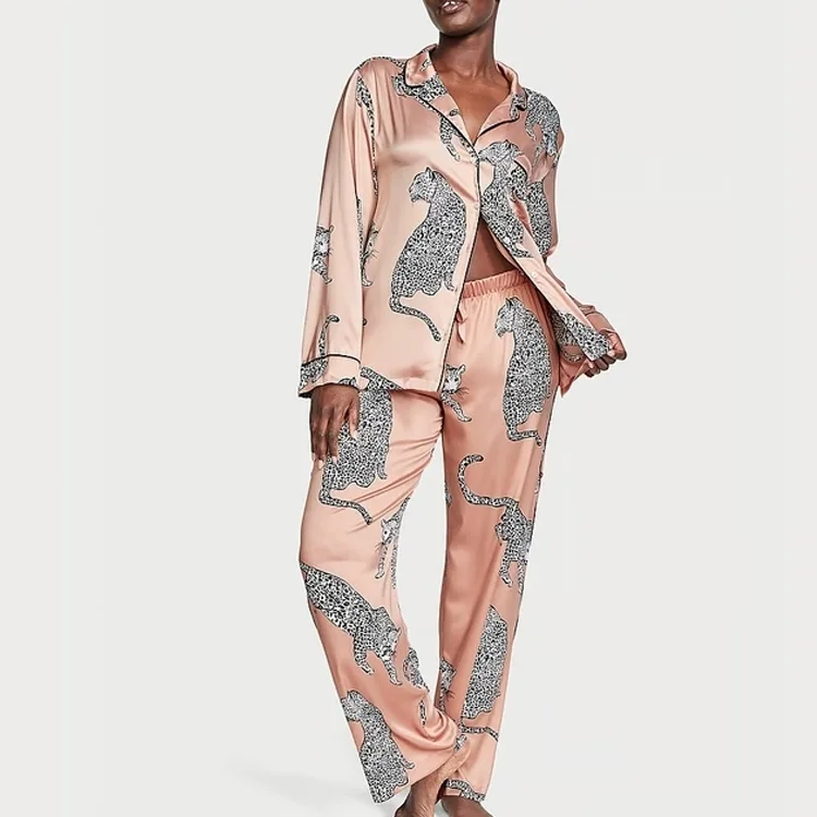 Victoria's Secret Пижамный комплект Sweet Limited Satin Long Pajama Set/Evening Blush Leopards, женский, темно-розовый — фото 2