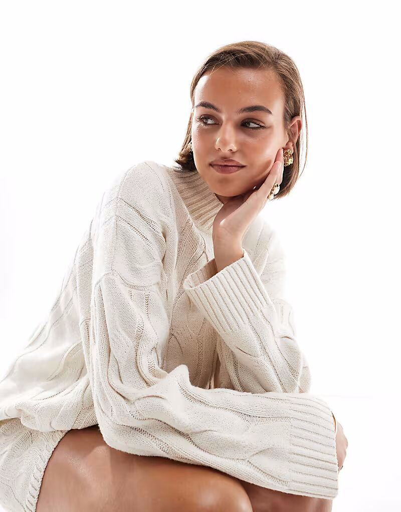 

Джемпер с водолазкой и косами, кремового цвета Pretty Lavish