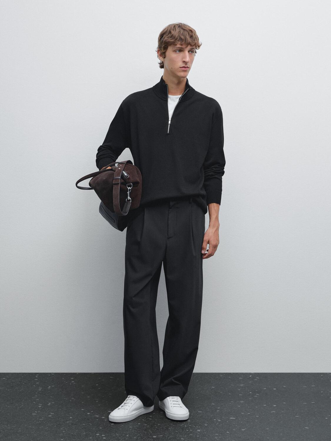 

Вязаный свитер с воротником-стойкой и застежкой-молнией Massimo Dutti, черный