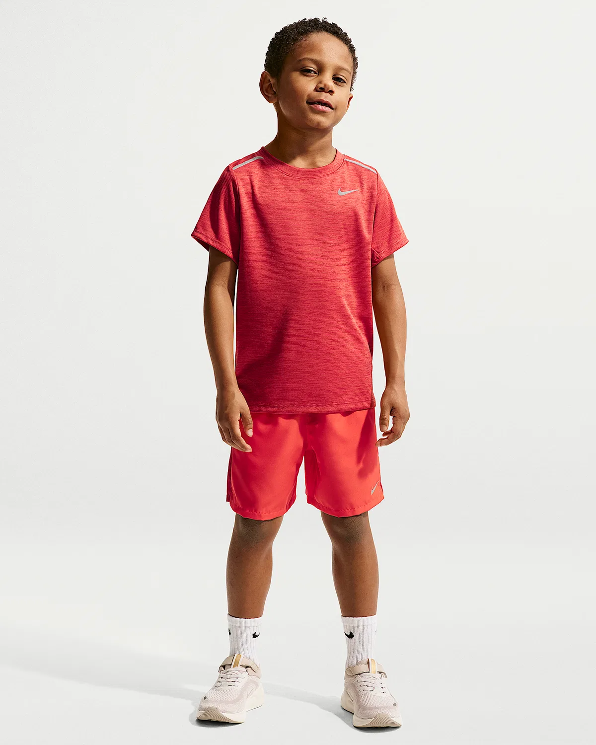 Детский комплект Nike Dri-FIT Miler: топ и шорты, Light Crimson