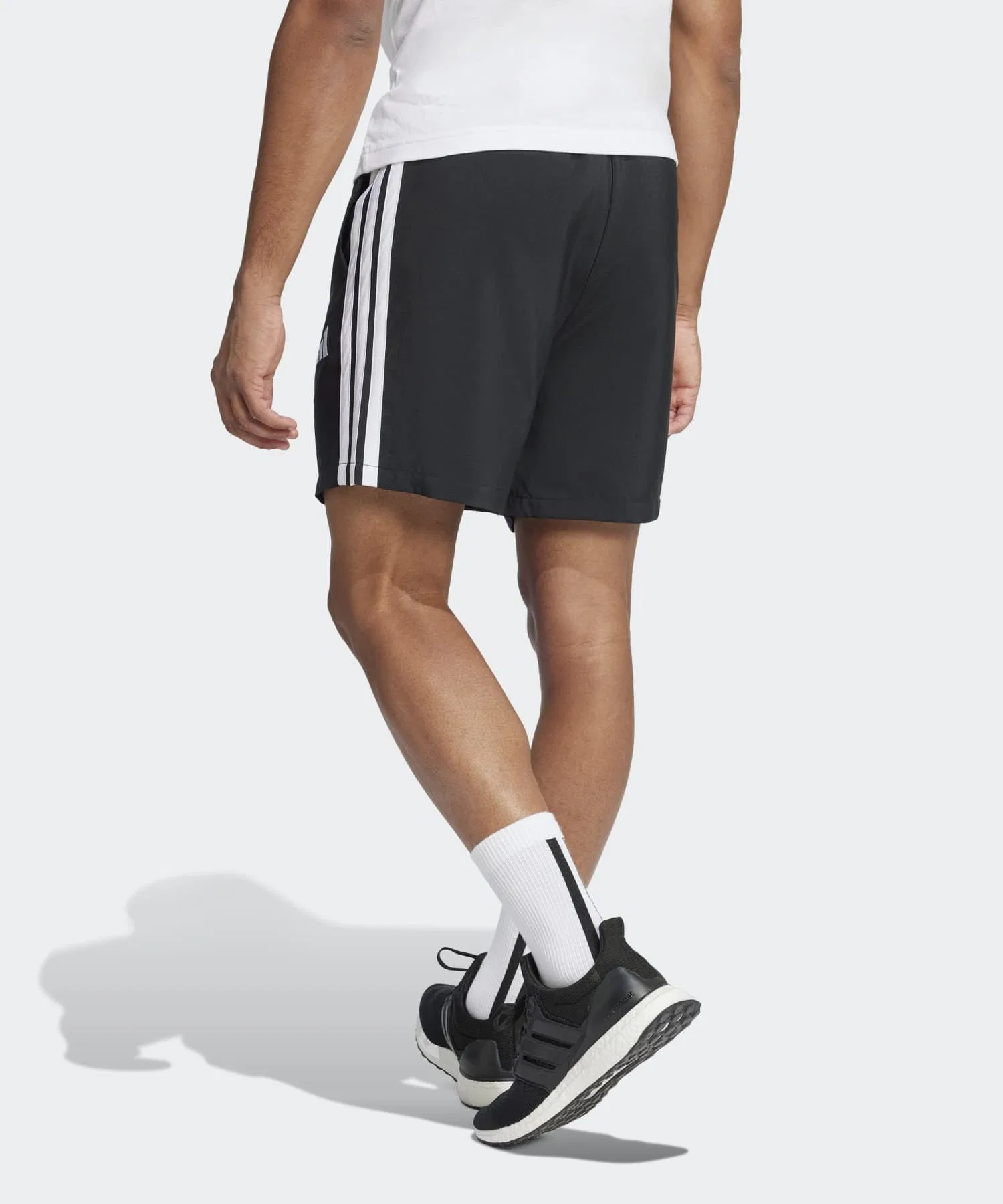 Мужские шорты adidas Essentials с тремя полосками чёрные — фото 2
