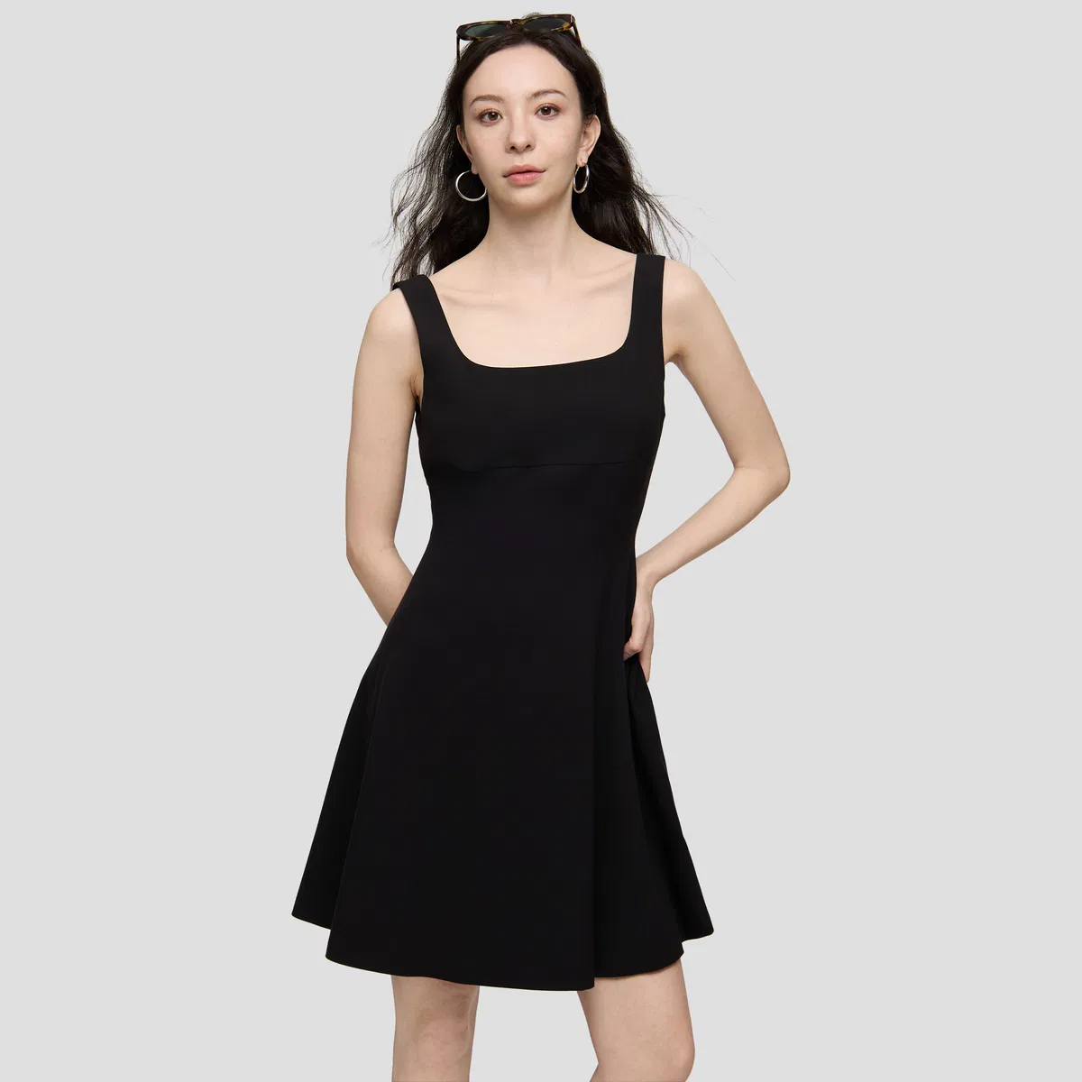 Платье без рукавов с квадратным вырезом GAP Black — фото 4