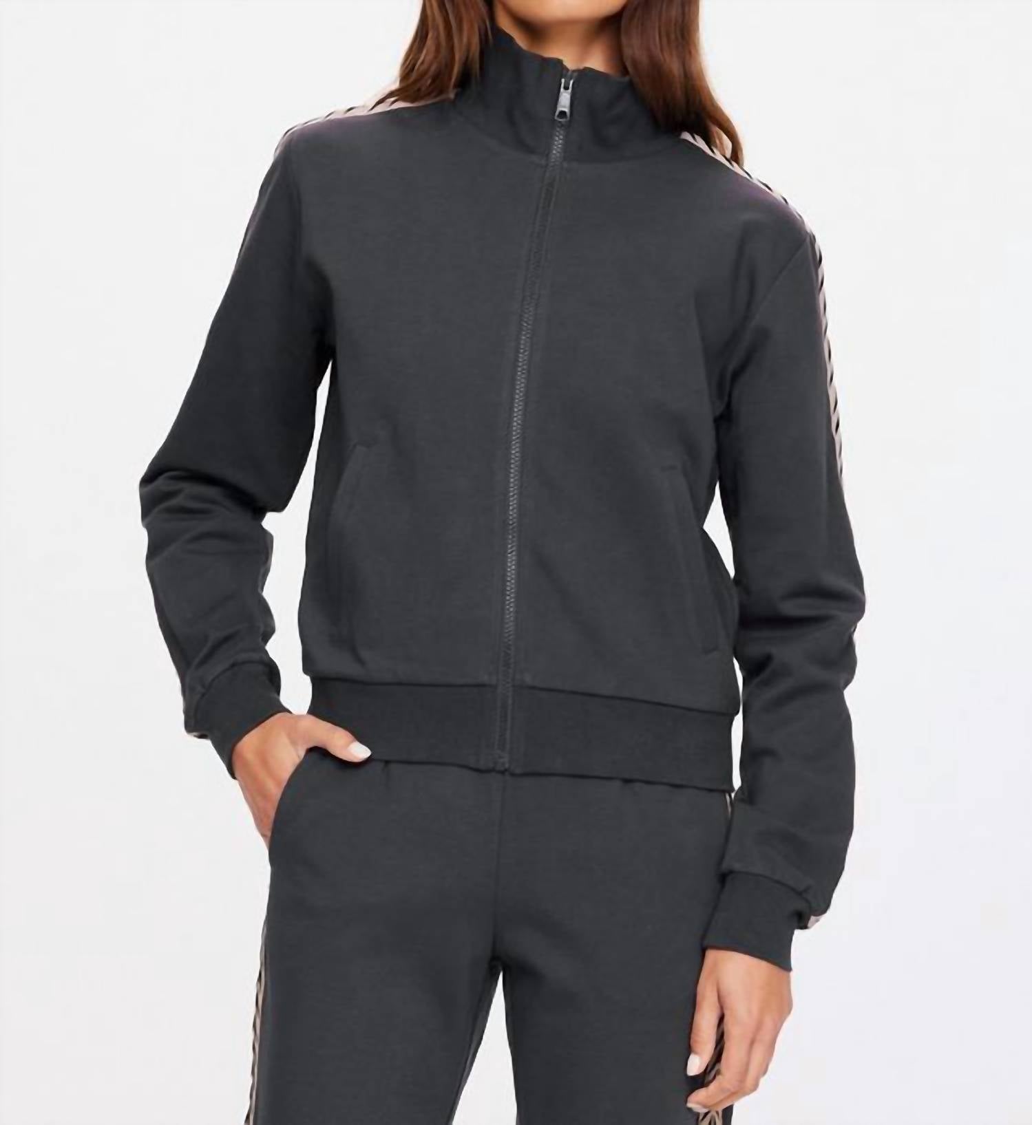 

Куртка Ren Margot черная THE UPSIDE