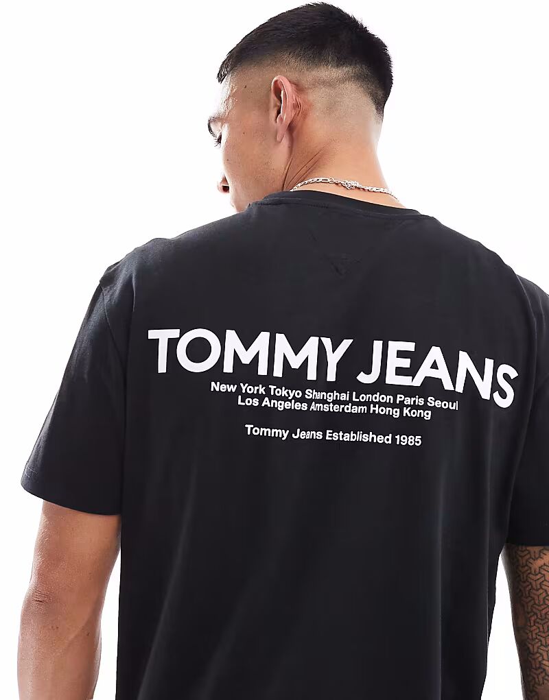 

Футболка с классическим линейным принтом на спине, черного цвета Tommy Jeans, Черный, Футболка с классическим линейным принтом на спине, черного цвета Tommy Jeans