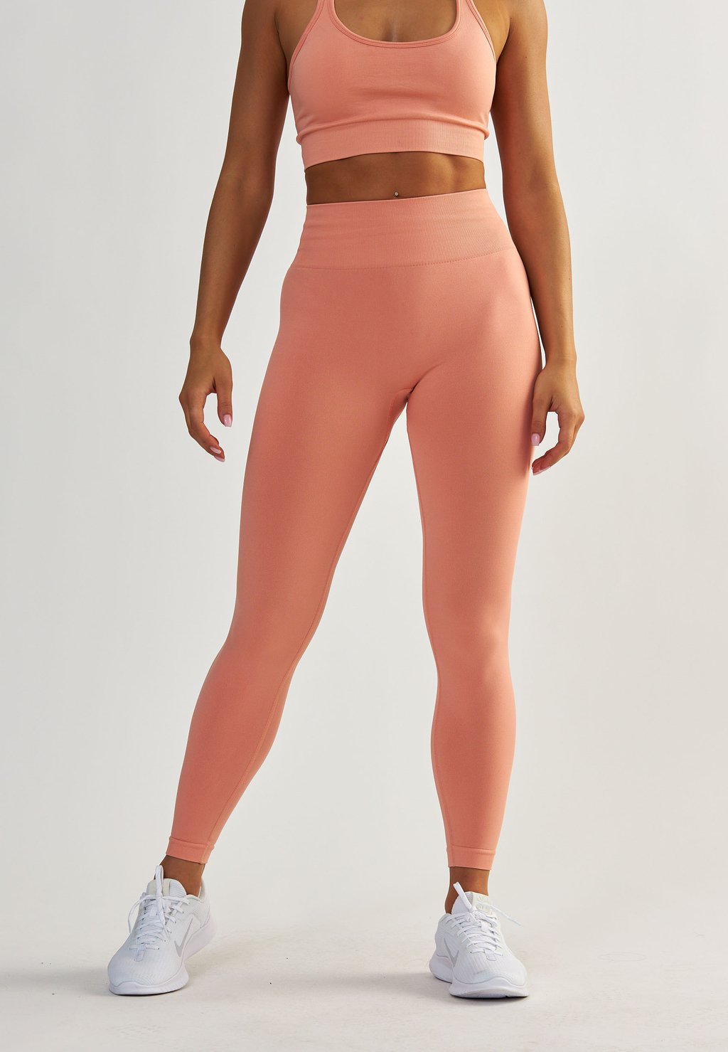 

Леггинсы GYM QUEEN SEAMLESS BeShaped, коралловый
