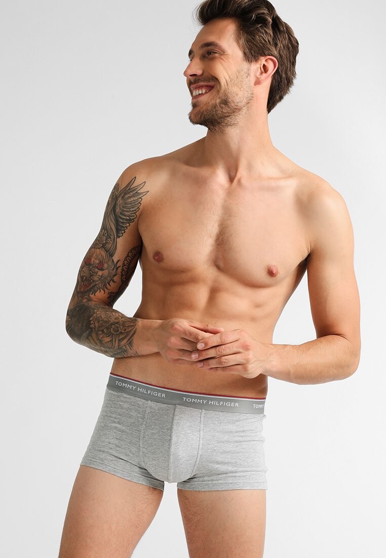 

Трусики PREMIUM ESSENTIAL LOW RISE HIP TRUNK 3 PACK Tommy Hilfiger, цвет grey