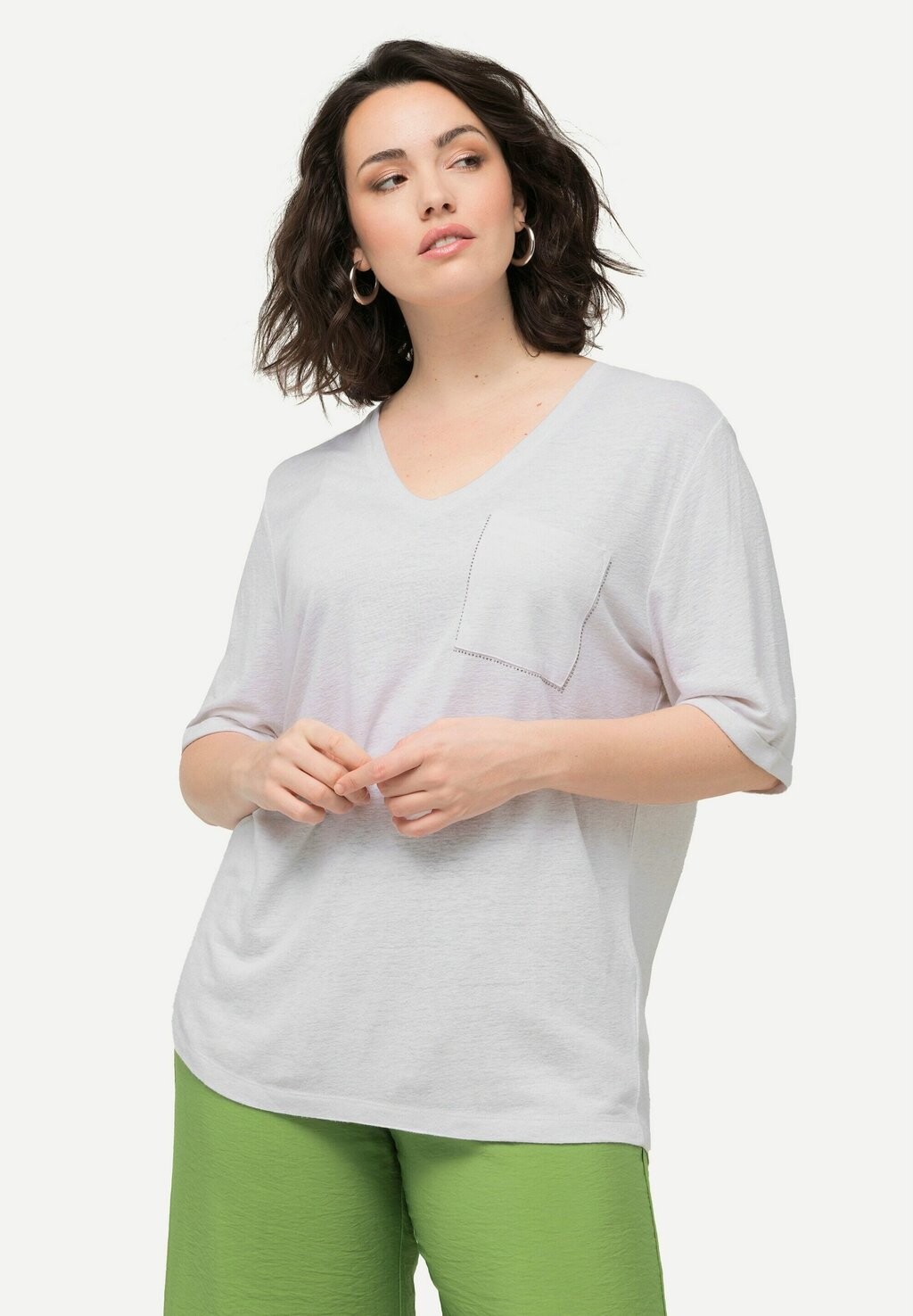 

Базовая футболка TEXTURED SHORT SLEEVE V-NECK Ulla Popken, белый