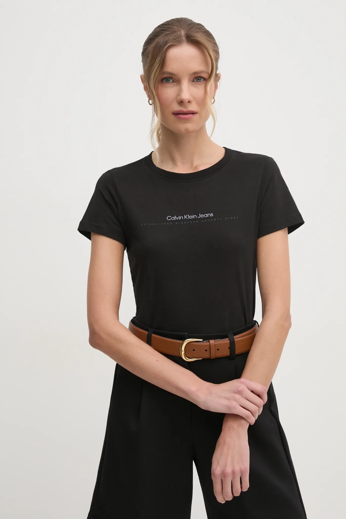 

Хлопковая футболка Calvin Klein Jeans, черный
