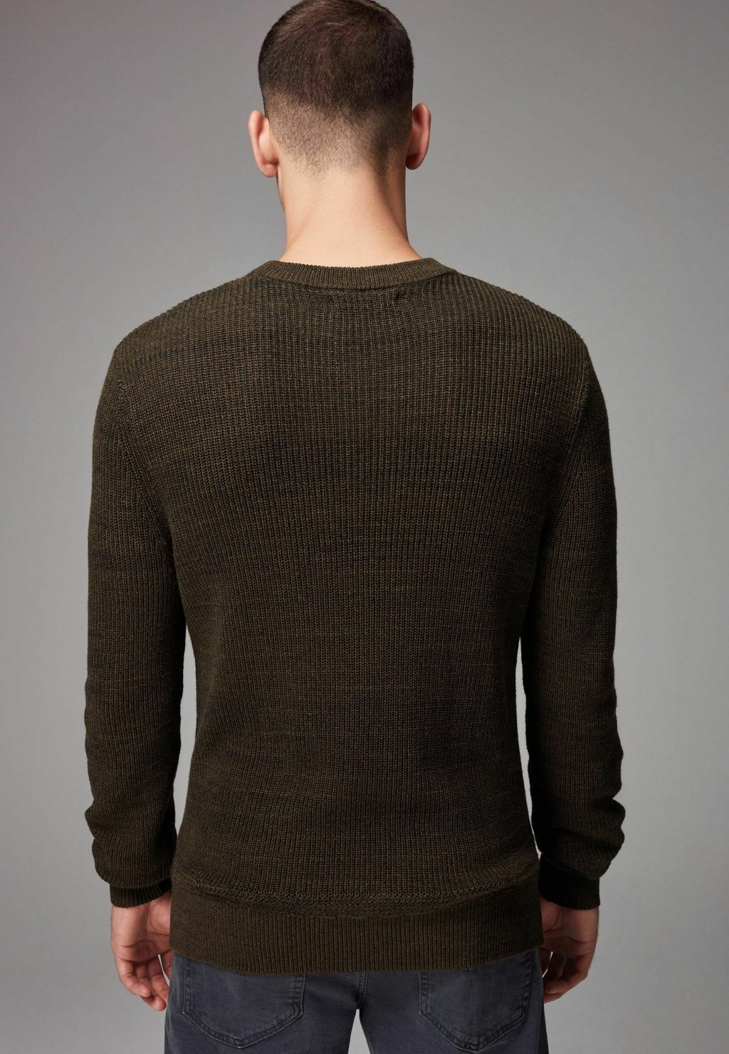 

Джемпер CREW NECK TEXTURED REGULAR FIT Next, коричневый