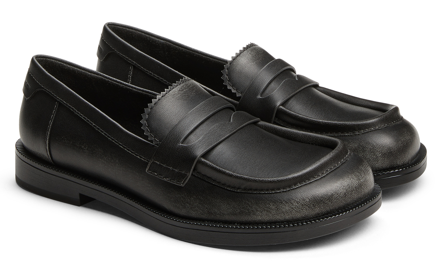 CHARLES&KEITH Чёрные женские лоферы Small Ck на каблуке 2,5 см, цвет Black — фото 2