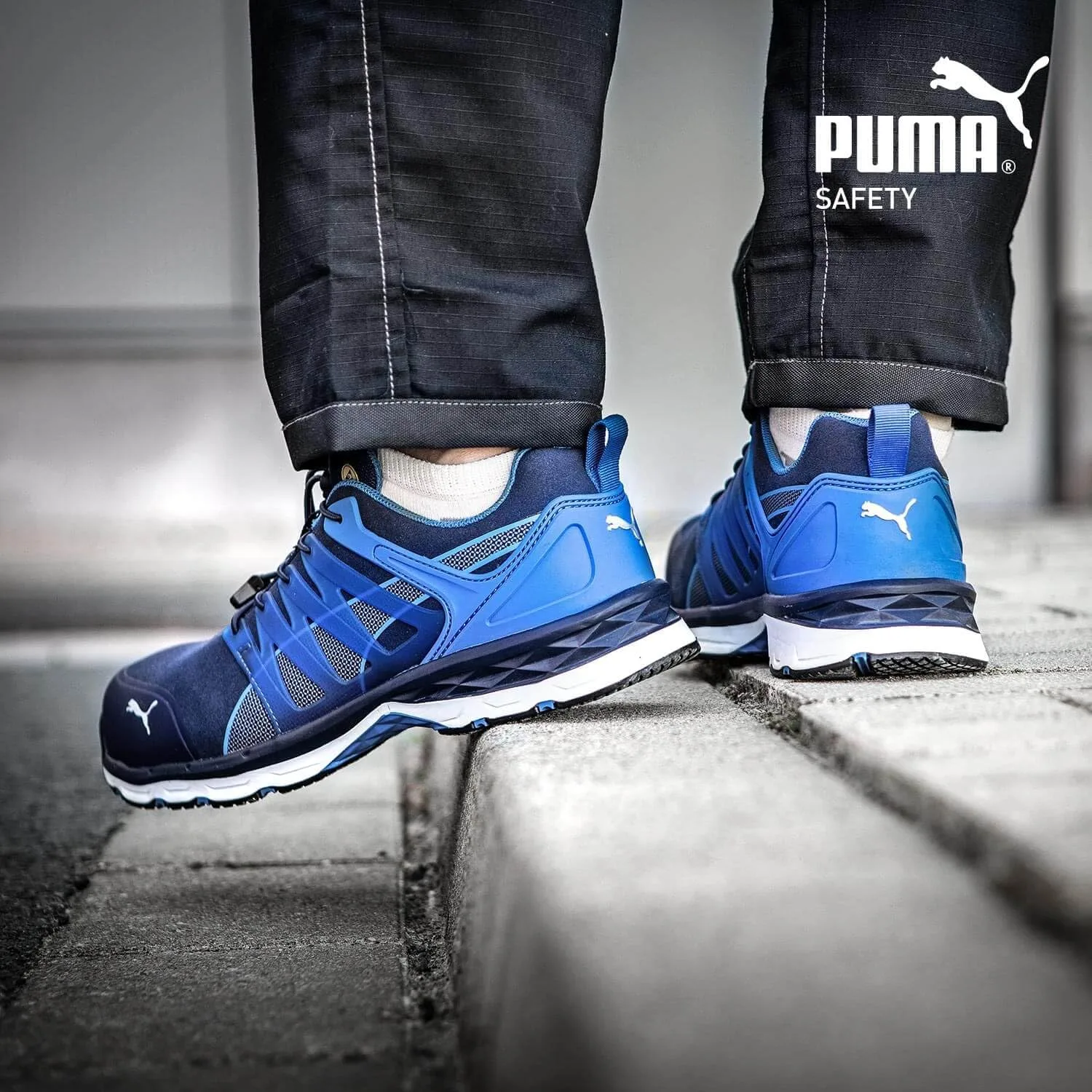 Рабочие кроссовки PUMA Safety Velocity 2.0 синего цвета, низкие, модель S1P SRC, с защитным козырьком из стекловолокна, мужские — фото 2