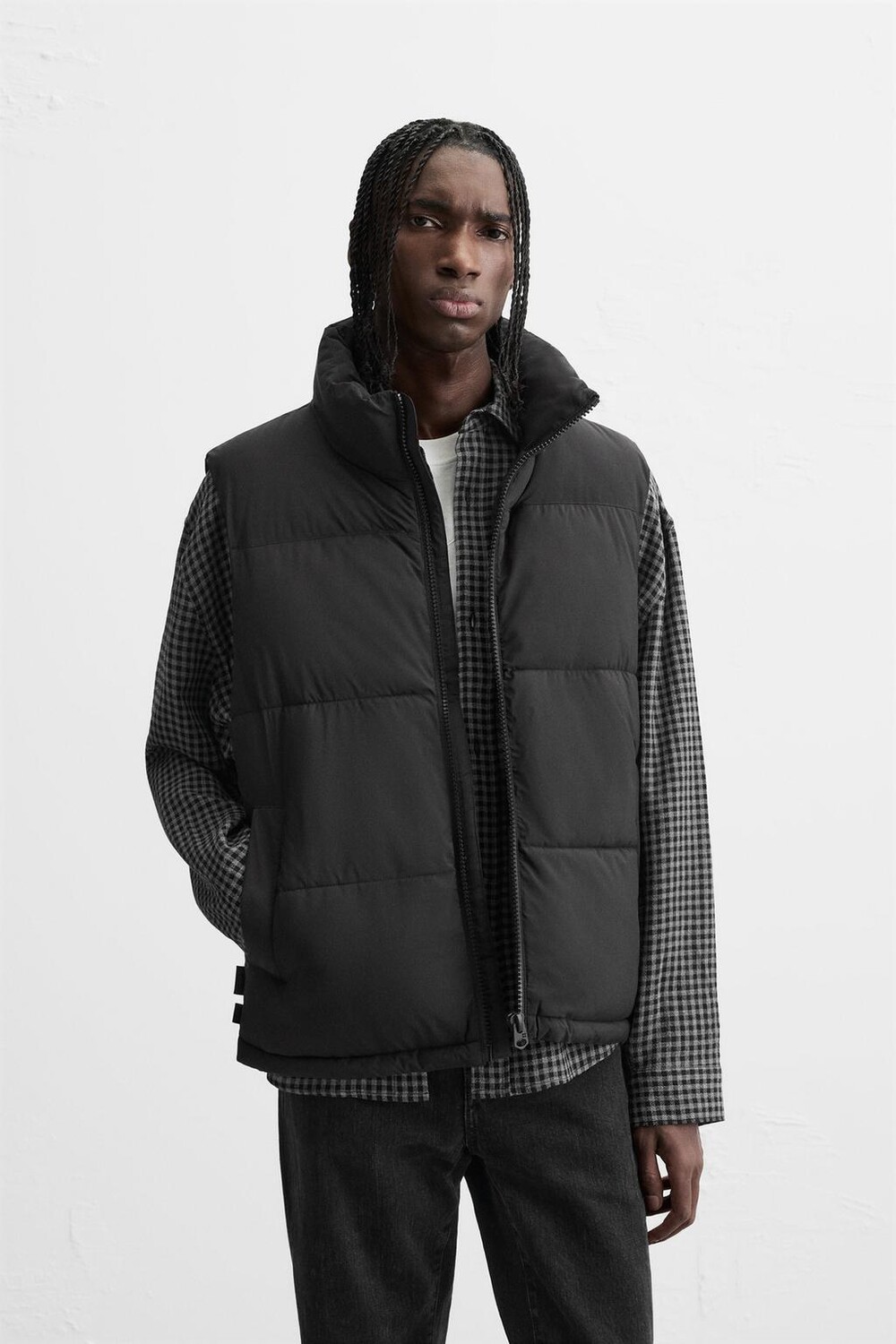 

Утепленный технический жилет ZARA, черный