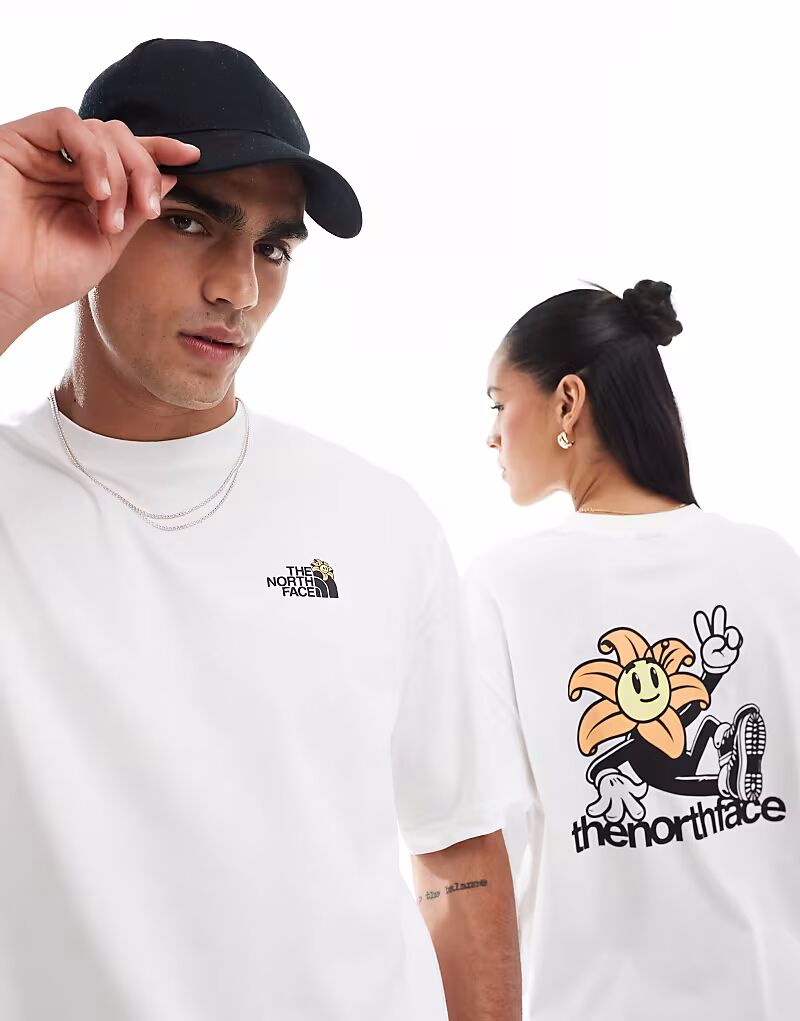 

Футболка оверсайз с принтом North Face Blossom белого цвета эксклюзивно для ASOS The North Face