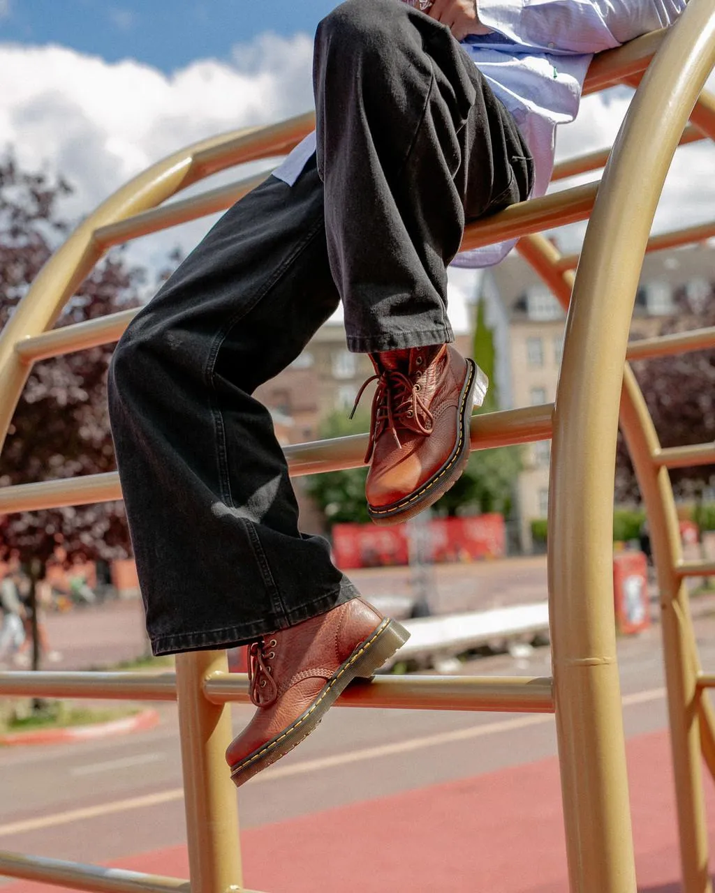 Ботинки кожаные Dr. Martens 1460 Ambassador на шнуровке, вишневый — фото 4