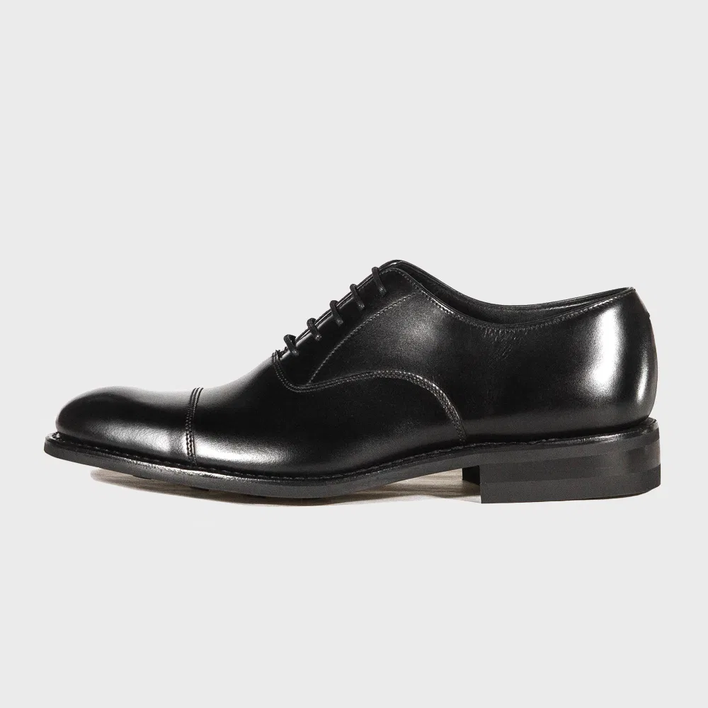 Мужские чёрные оксфорды Holloway от Loake