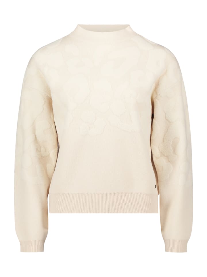 

Вязаный свитер с жаккардом кремового цвета BETTY & CO