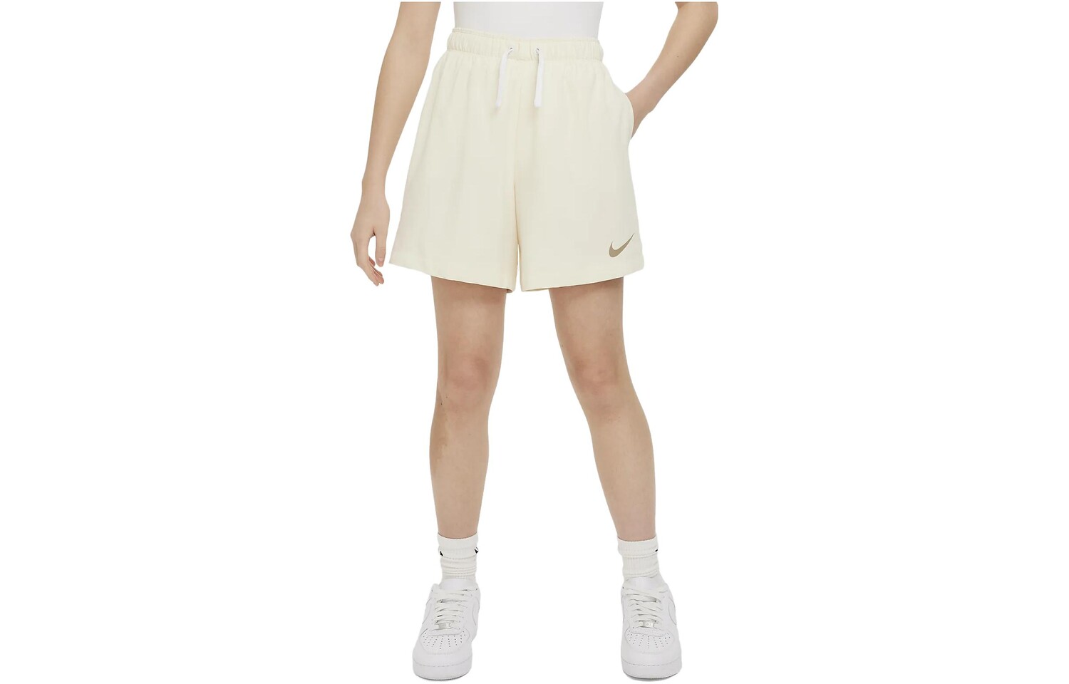 

Дети Шорты Nike, цвет Coconut Milk