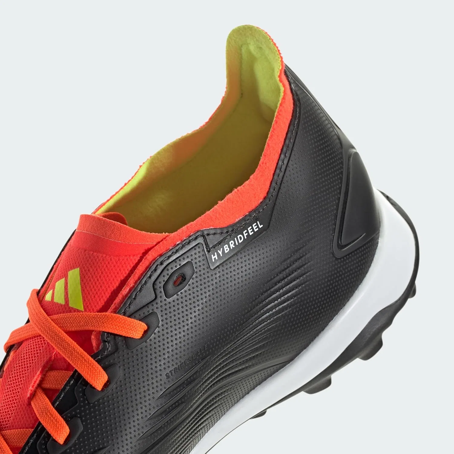 Кроссовки Adidas Unisex Predator 24 League Low Turf Trainers — фото 4