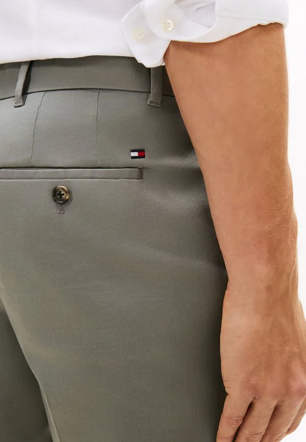 Бруклинские атласные узкие шорты-чиносы Tommy Hilfiger, Hydrogen Grey — фото 4
