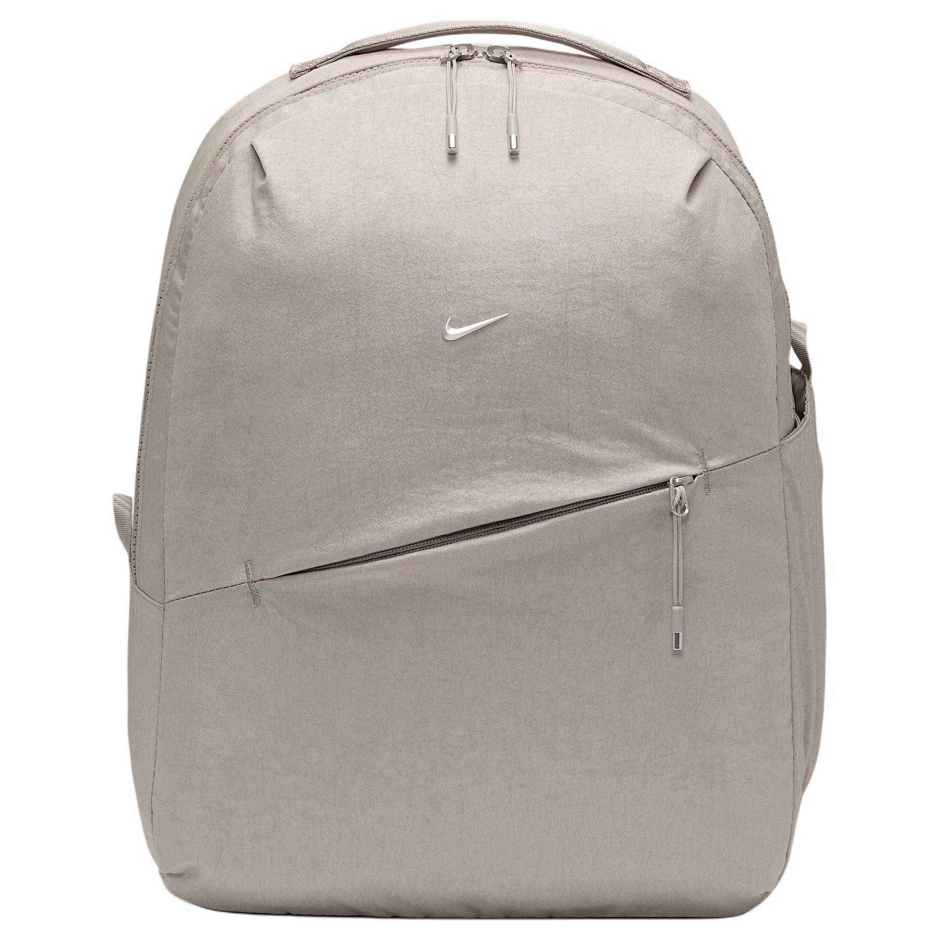 

Nike Рюкзак Aura объемом 24 литра, Preppy Gray & Matte Silver