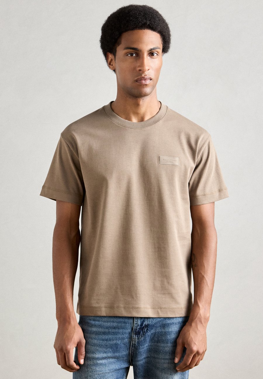 

Футболка Marc O'Polo SHORT SLEEVE, Pavestone/Sand, Бежевый, Футболка Marc O'Polo SHORT SLEEVE, Pavestone/Sand