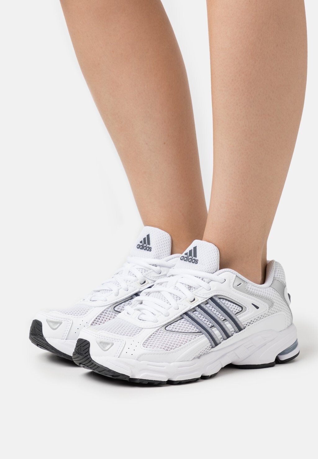 

Кроссовки adidas Originals Response Cl, обувь белый / серый пятерка