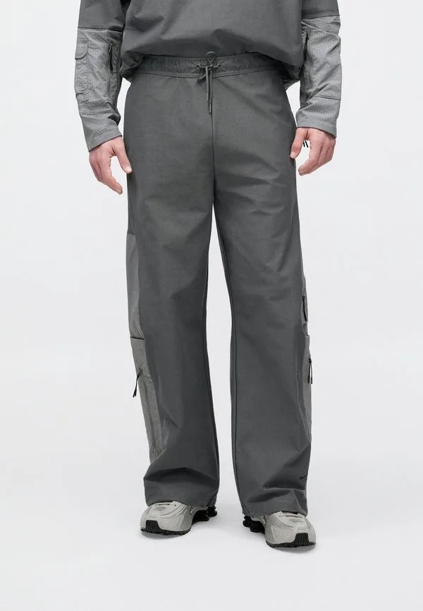 Брюки от спортивного костюма Nike Sportswear, Iron Grey/Pencil Point/Black — фото 4