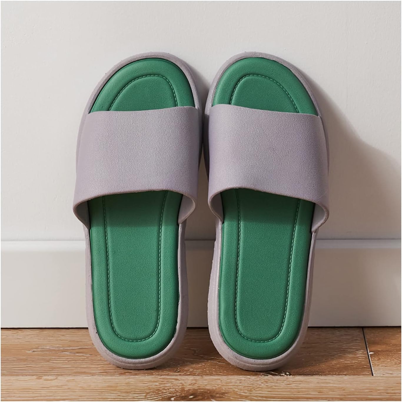 

Мужские шлепанцы для ванной, легкие, нескользящие, домашние тапочки, шлепанцы для душа, быстро сохнут, водонепроницаемые, пляжные и бассейные шлепанцы, с мягкой подошвой, цвет: черный, размер: 42-43 Sunesa