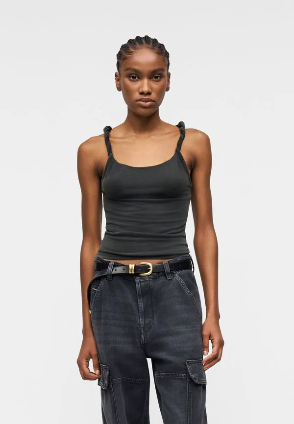 Вершина Diesel, Black