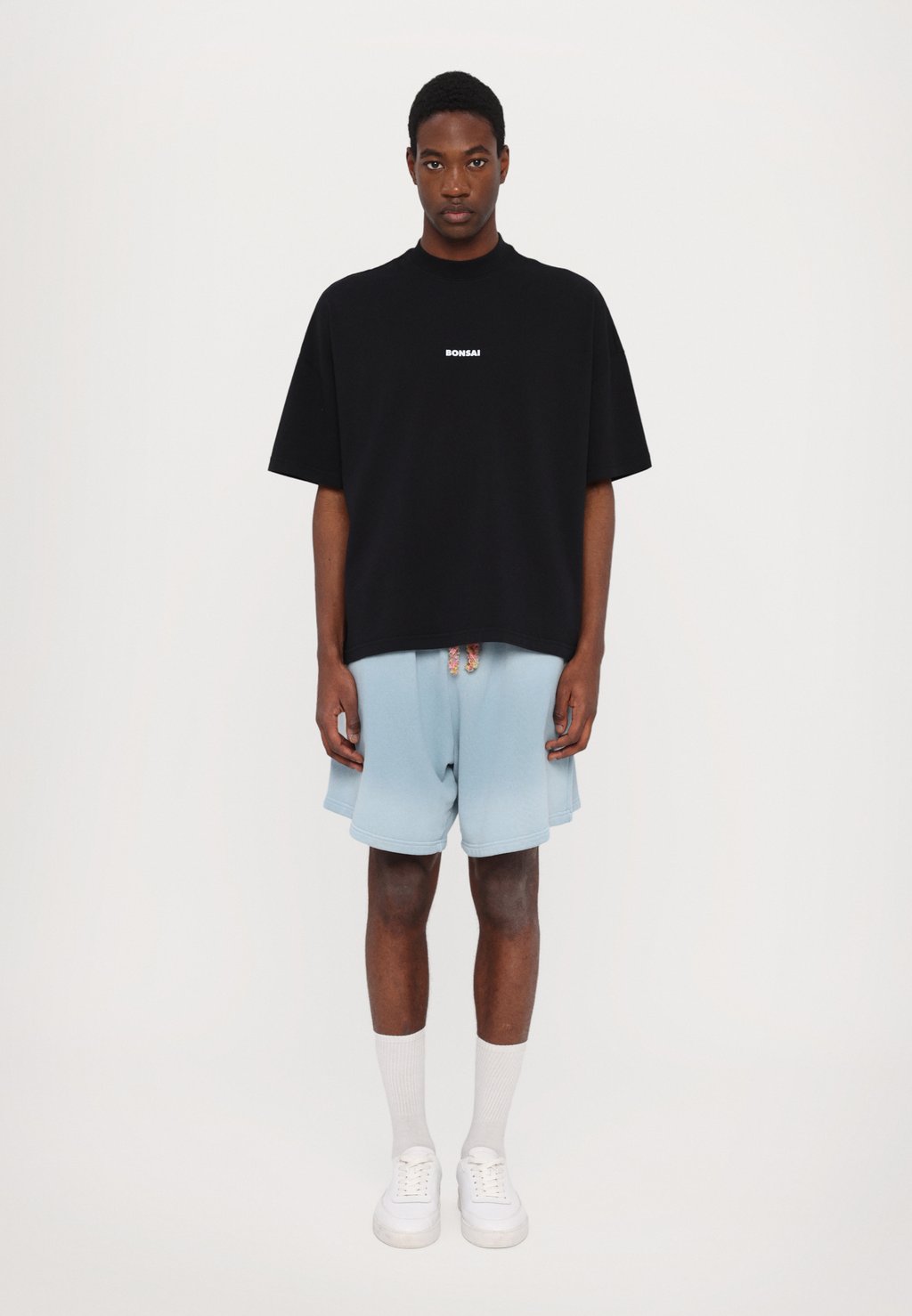 

Базовая футболка BOX LOGO TEE UNISEX Bonsai, черный