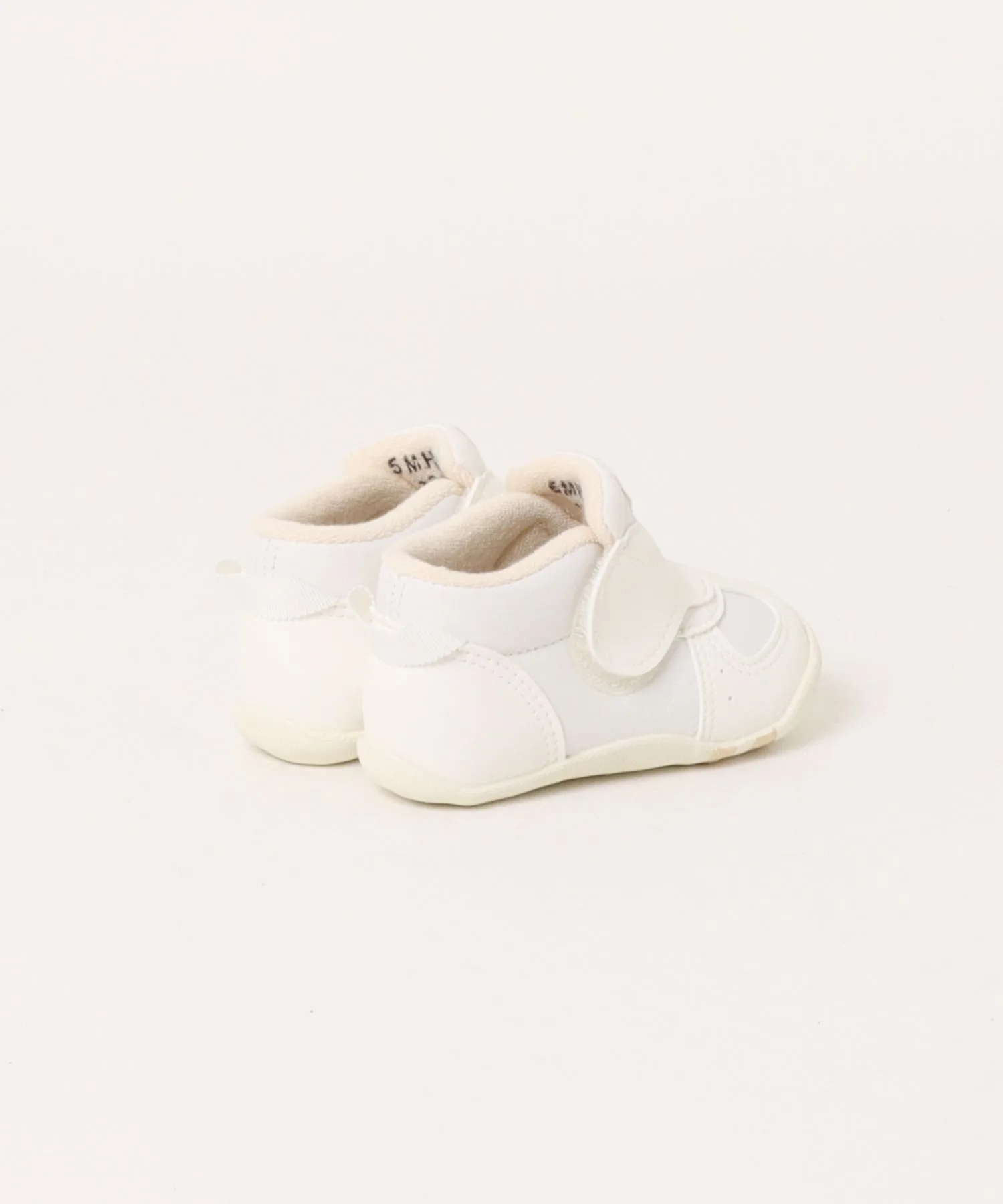 Детские кроссовки с удобной застежкой CARROT Baby Shoes белые — фото 2