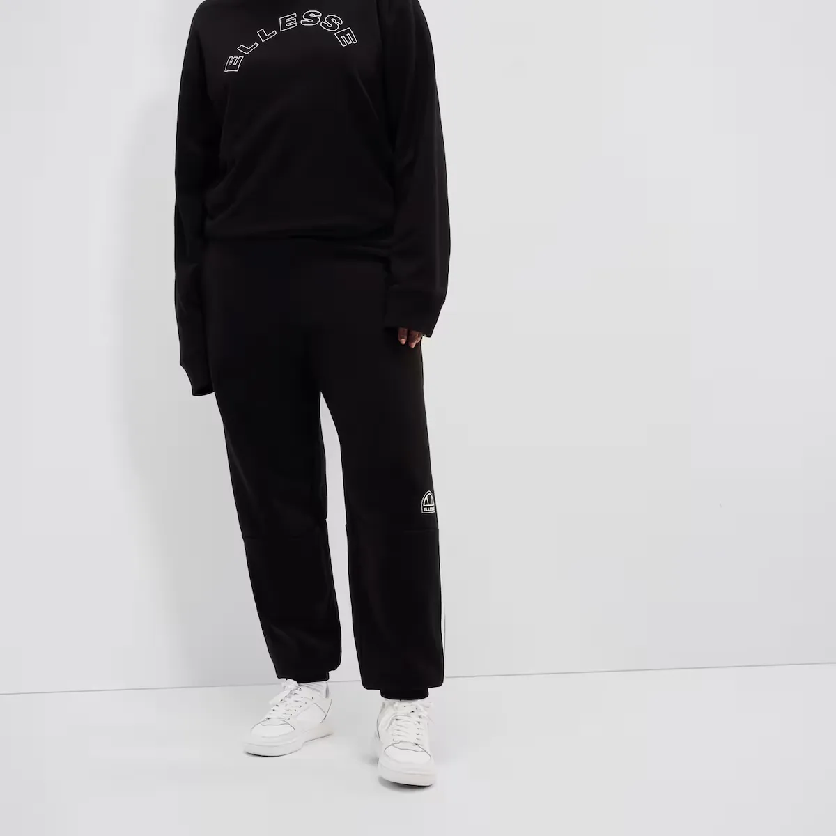 

Лассо Джог Брюки Ellesse Женские брюки, чёрный