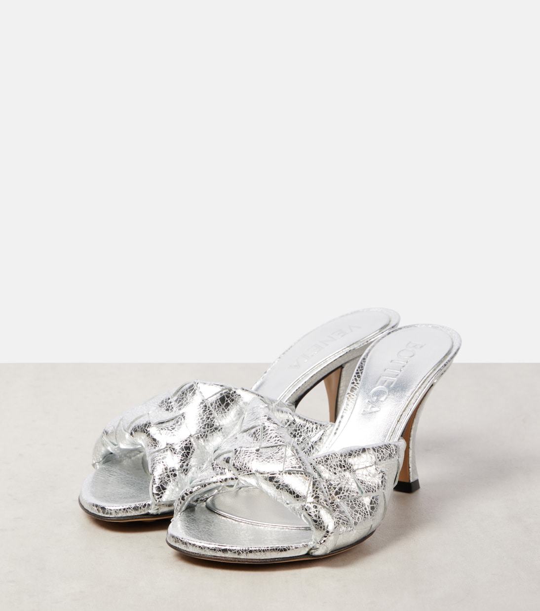 Босоножки Blink Intrecciato 80 из металлизированной кожи Bottega Veneta, серебряный — фото 4