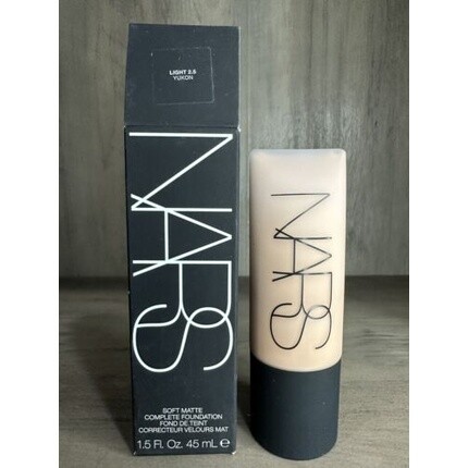 

NARS Soft Matte Complete Foundation Full Size 1,5 унции Light 2,5 Yukon